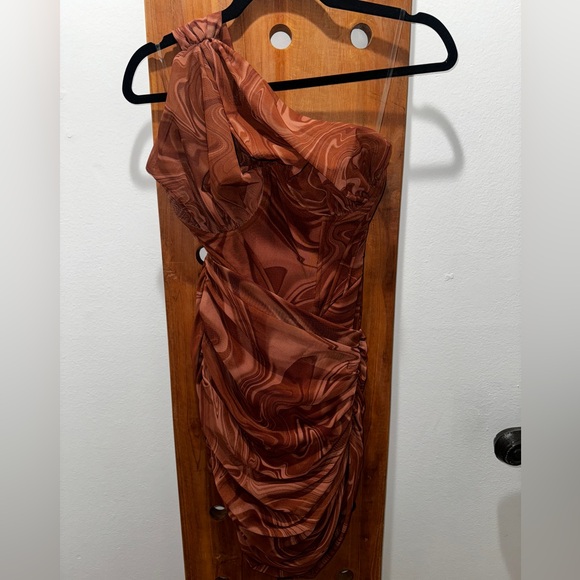 House of CB Clementine Swirl Print Cutout Mini Dress - Picture 9 of 15